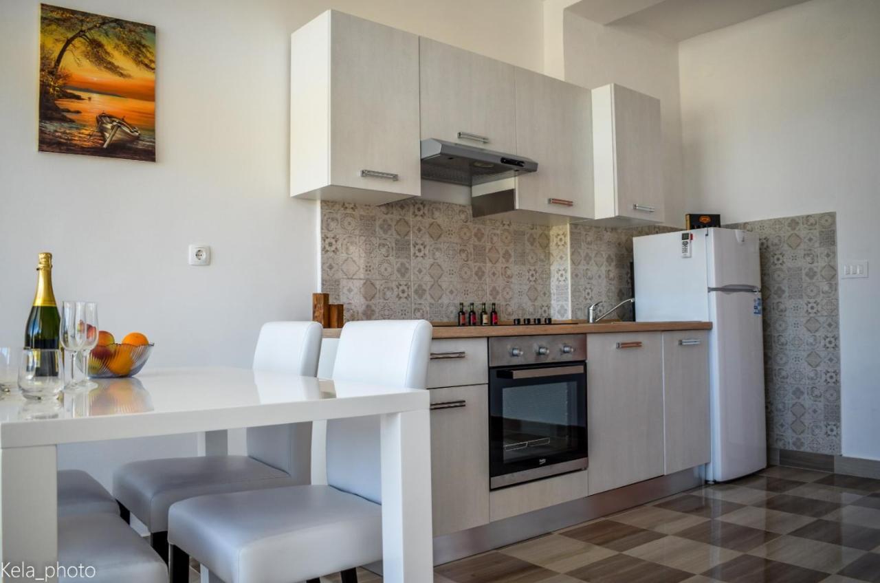 Galeb Apartment Veli Iz Exterior photo